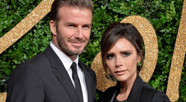 Victoria Beckham si confessa: "Il colpo di fulmine esiste. Ecco come ho conosciuto David"