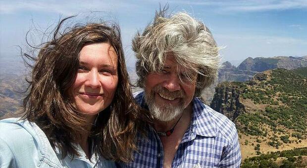 Reinhold Messner si sposa per la terza volta: la compagna Diane è 35 anni più giovane