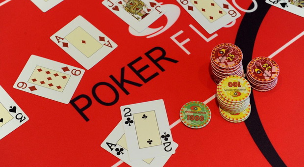 Poker, intelligenza artificiale batte giocatori professionisti