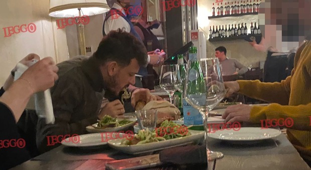 Altro che Macedonia, Florenzi si consola a cena nel cuore di Roma con bruschetta e carbonara