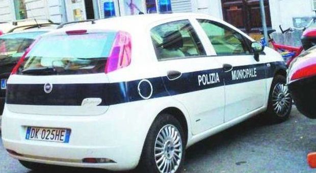Scandalo a Roma, multe annullate ai vip: indagati altri vigili Scandalo a Roma, multe annullate ai vip: indagati altri vigili