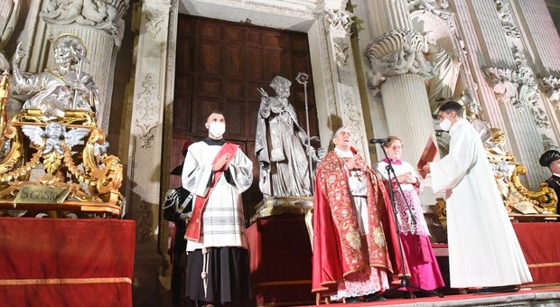 Festa di Sant'Oronzo, il monito del vescovo Seccia: «Politici e famiglie, basta slogan»