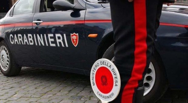 A Montecosaro i banditi tentano il furto all’ingrosso del pesce, tre malviventi in fuga A Montecosaro i banditi tentano il furto all’ingrosso del pesce, tre malviventi in fuga