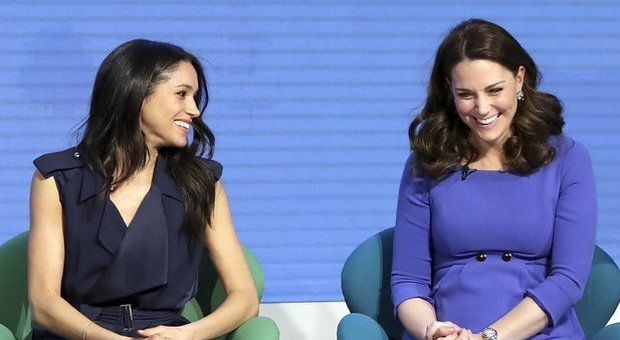 Meghan Markle e Kate non vanno d'accordo, Harry costretto a lasciare Kensington Meghan Markle e Kate non vanno d'accordo, Harry costretto a lasciare Kensington