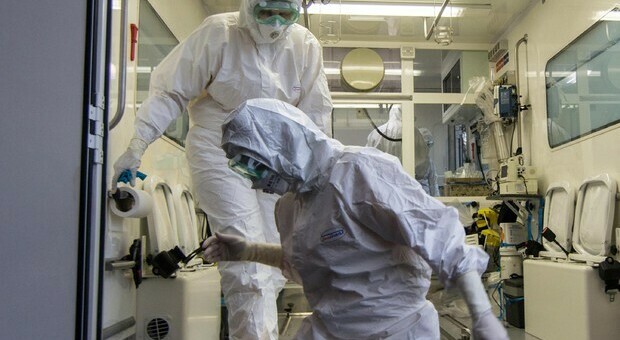 Legionella, a Busto Arsizio 16 casi e un morto. Gallera: «Accertamenti in corso» Legionella, a Busto Arsizio 16 casi e un morto. Gallera: «Accertamenti in corso»
