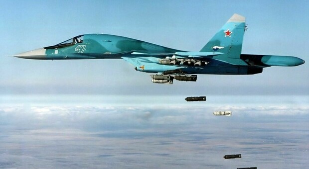 Kiev abbatte 3 super jet SU-30 russi da 45 milioni: debacle aerea di Mosca