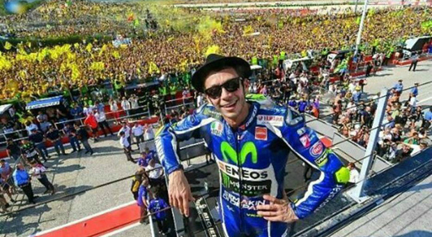 Via libera al pubblico al doppio Gp di casa Valentino Rossi: 10mila persone al giorno a Misano Via libera al pubblico al doppio Gp di casa Valentino Rossi: 10mila persone al giorno a Misano
