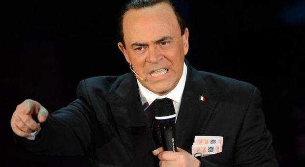 Crozza imita Berlusconi a Sanremo