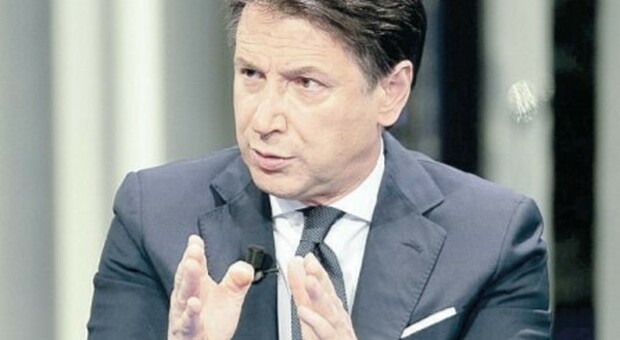 Conte sempre più solo, rischia sui soldi alla Sanità: l'ultimatum di Pd e Renzi