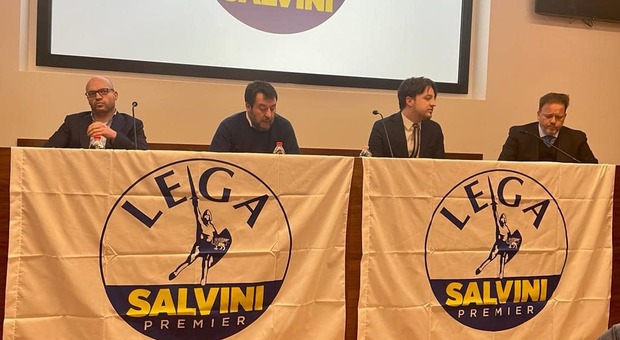 Centrodestra, Salvini chiude il caso Da Re: «Noi con Sboarina»