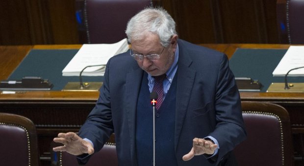 Baretta, sottosegretario all'Economia: «Cig rifinanziata solo per i settori in difficoltà e lo stop ai licenziamenti non sarà per tutti» Baretta, sottosegretario all'Economia: «Cig rifinanziata solo per i settori in difficoltà e lo stop ai licenziamenti non sarà per tutti»