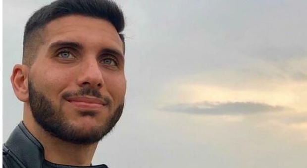 Gianluca muore a 29 anni: addio al calciatore ucciso da un male incurabile