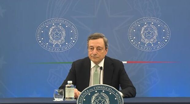 Dl Aiuti, Draghi: ok a misure per 17 miliardi. Da taglio cuneo a pensioni, le novità