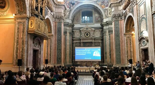 Napoli, più di 600 studenti internazionali al 'Welcome Day' della Federico  II - Il Mattino.it
