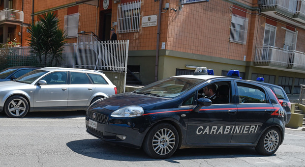 Otto arresti per droga e attentato ai carabinieri: in manette anche il padre di Desirée Mariottini, la ragazza uccisa
