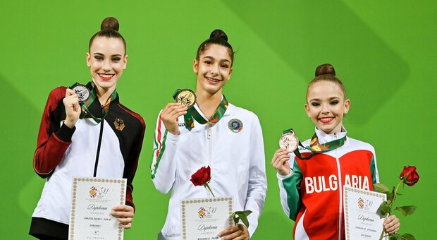 Sofia Raffaeli vince l'oro ai mondiali di ginnastica ritmica: prima italiana nella specialità All around