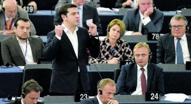 Grecia, la sfida di Tsipras: «L'Europa ci ha usato come cavie per l'austerity»