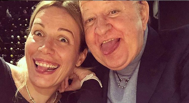 Massimo Boldi lascia la fidanzata di 34 anni più giovane ad un passo dalle nozze: «Potevo darle troppo poco» Massimo Boldi lascia la fidanzata di 34 anni più giovane ad un passo dalle nozze: «Potevo darle troppo poco»