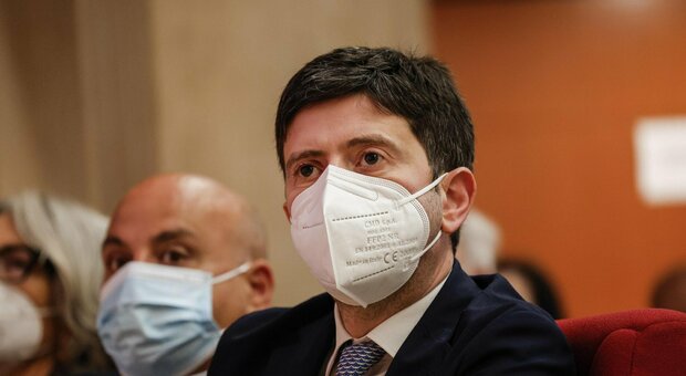 Il ministro della Salute Roberto Speranza positivo al Covid, è in isolamento Il ministro della Salute Roberto Speranza positivo al Covid, è in isolamento