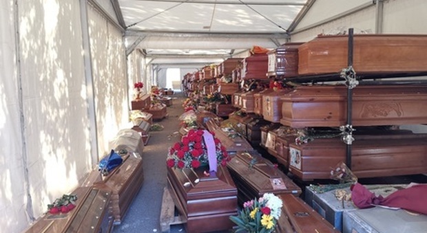 Palermo, emergenza al cimitero dei Rotoli: oltre mille bare in attesa di sepoltura