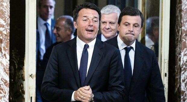Calenda e Renzi vicini all'accordo: seggi a metà e nomi nel simbolo. Oggi (forse) l'incontro decisivo