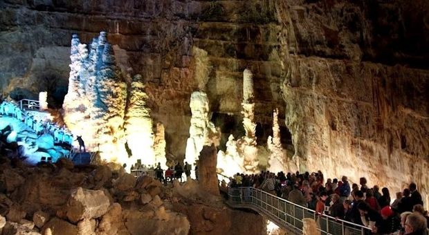 Grotte di Frasassi come un gioiello: un tesoretto per metterlo al sicuro