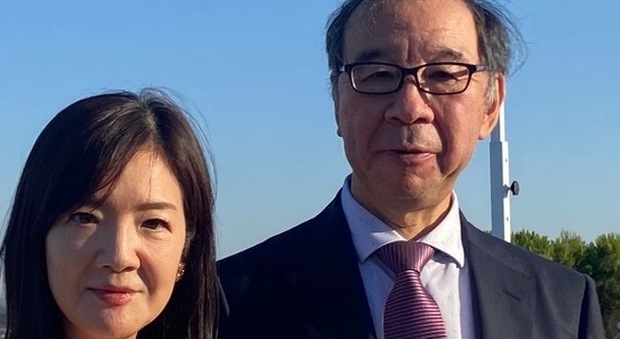Il Capo Missione del Giappone Hiroshi Oe con la consorte Il Capo Missione del Giappone Hiroshi Oe con la consorte