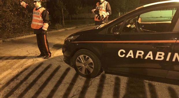 Sul colpo indagano i carabinieri Sul colpo indagano i carabinieri