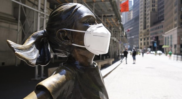 New York, ok ad assembramenti fino a 10 persone. In Europa due milioni di contagiati New York, ok ad assembramenti fino a 10 persone. In Europa due milioni di contagiati