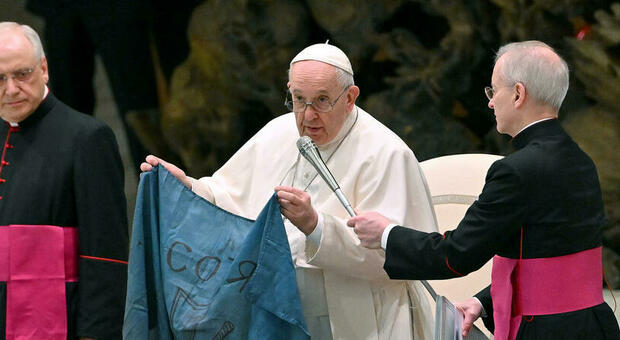Papa Francesco pronto a incontrare Putin a Mosca per fermare la guerra: «A Kiev per ora non vado»