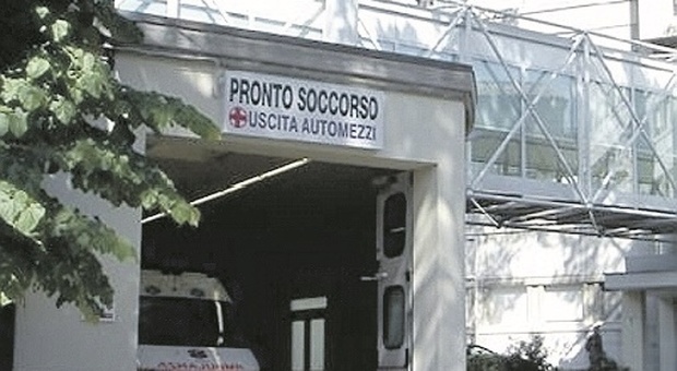 Senigallia, chiude il secondo reparto Covid, ma il Pronto soccorso continua a perdere medici