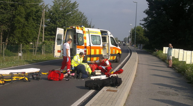 Ambulanza soccorsi (foto di repertorio)