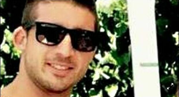 Daniele Bedini, il killer di Sarzana evade (per la seconda volta) dal carcere: fuga da film, lo ritrovano alla stazione di Cuneo