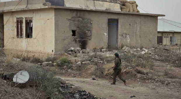 Isis, donne kamikaze curde per fermare l'avanzata nel Kurdistan iracheno Isis, donne kamikaze curde per fermare l'avanzata nel Kurdistan iracheno