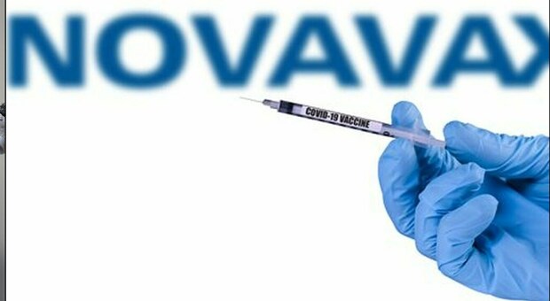 Novavax autorizzato da Ema, arriva il via libera: è il quinto vaccino anti Covid approvato in Europa
