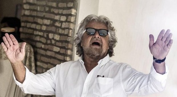 M5s, parte il giro d'Italia di Grillo. Mozione contro i tagli agli enti locali M5s, parte il giro d'Italia di Grillo. Mozione contro i tagli agli enti locali