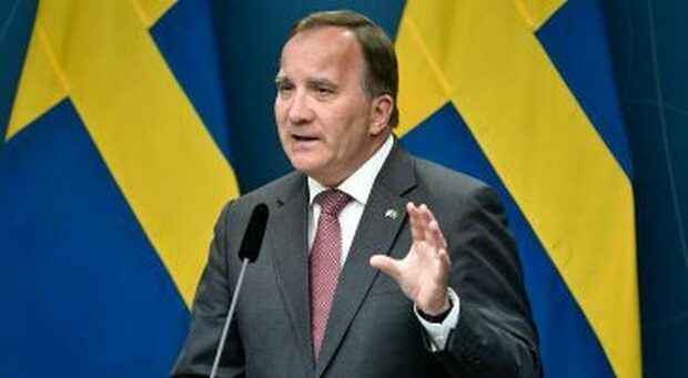 Svezia, il parlamento sfiducia il primo ministro Stefan Lofven: è la prima volta in 104 anni. Il caso affitti