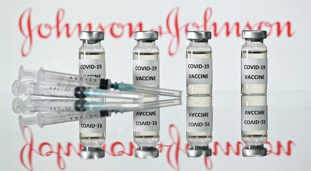Vaccino Johnson & Johnson sospeso negli Usa: «6 casi di coaguli di sangue». Rinviate le consegne in Europa