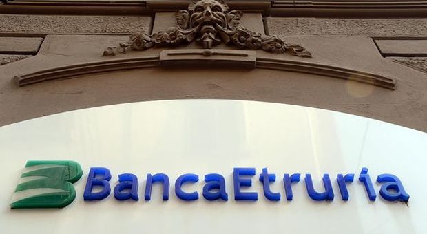 Banca Etruria, Procura Arezzo chiama a giudizio 14 imputati fra cui padre Boschi
