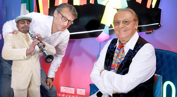 Renzo Arbore con Gegè Telesforo (foto Iwan Palombi) Renzo Arbore con Gegè Telesforo (foto Iwan Palombi)