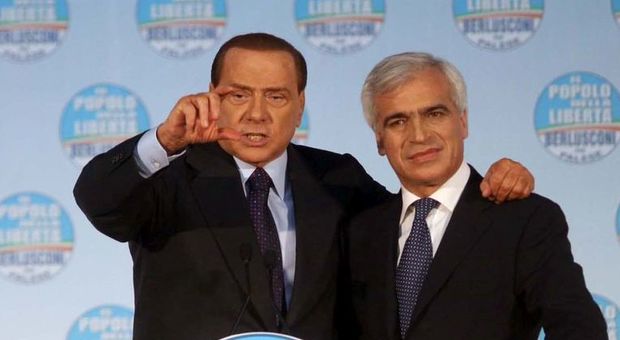 Berlusconi e Palese insieme nel 2010, ai tempi della campagna per le regionali Berlusconi e Palese insieme nel 2010, ai tempi della campagna per le regionali