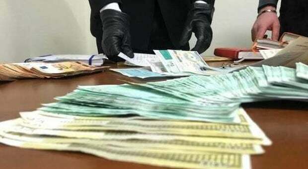 Arrestato "nonno usura" e la sua gang: si fingevano Casamonica per farsi pagare somme fino al 340% di interesse