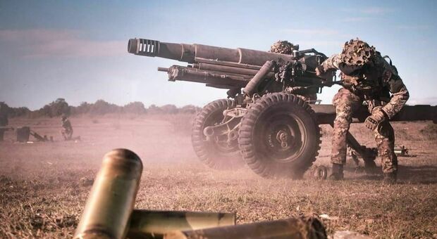 Dall'Italia nuove armi all'Ucraina. Cingolati M130, obici e i Lince: ecco la dote di Draghi