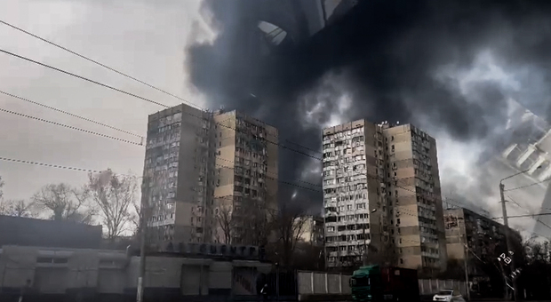 Attacco a Odessa: otto morti, anche un neonato Kiev: «Abbiamo ucciso due alti generali russi»