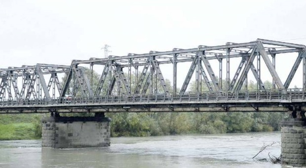 Il ponte sull'Adige tra Padova e Rovigo
