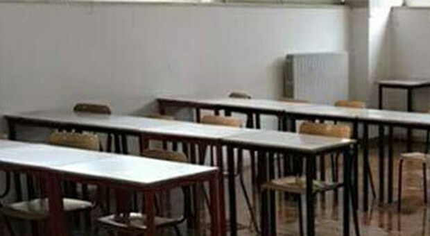 Ancona, il bando per la scuola è senza risposte: mancano 6 classi, l'odissea di 156 bambini