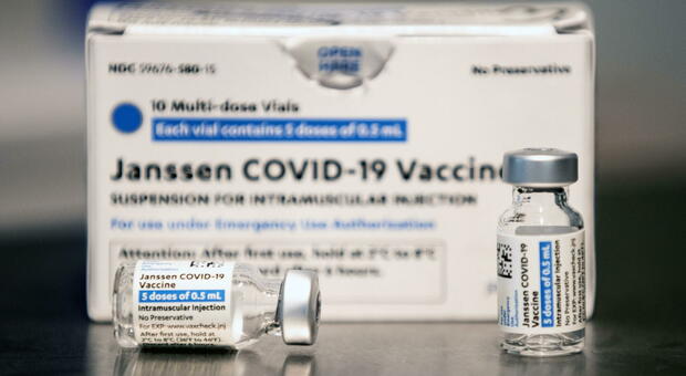 Sospetta trombosi dopo il vaccino J&J: ricoverato un 34enne. Ma l'ospedale specifica: «Nessuna correlazione»
