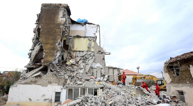 Tirana, terremoto in Albania: 17 ordini di arresto per imprenditori e amministratori