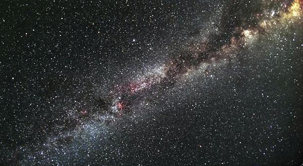 Allarme Via Lattea, la nostra galassia rischia di rompersi: ecco perché