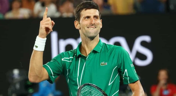 Il doppio Nole Djokovic: no vax convinto ha donato 1 milione a Bergamo Il doppio Nole Djokovic: no vax convinto ha donato 1 milione a Bergamo